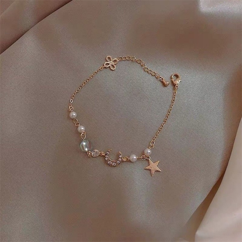 Vòng đeo tay Gmai phối hạt ngọc ngôi sao mặt trăng thời trang xinh xắn cho nữ