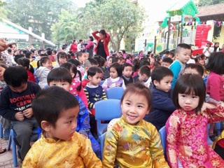Áo dài trẻ em