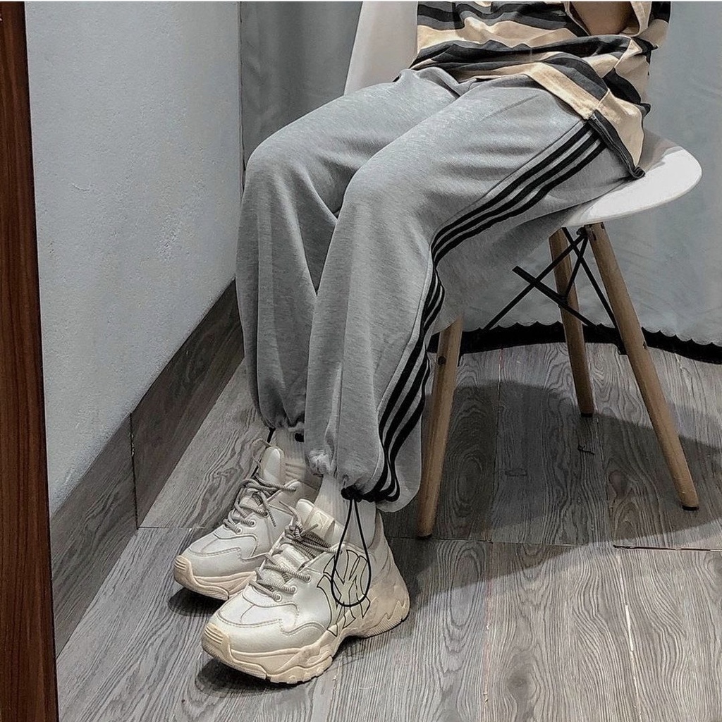 [Mã FAMARAL1 giảm 10K đơn 50K] Quần jogger 3 sọc dáng thể thao bo chun năng động