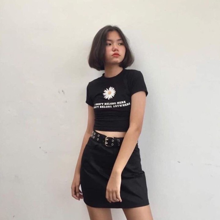Áo croptop hình hoa cúc Freesize cho nữ dưới 58kg