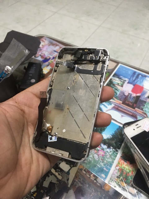 Màn hình iphone 4s dùng tesr máy | BigBuy360 - bigbuy360.vn