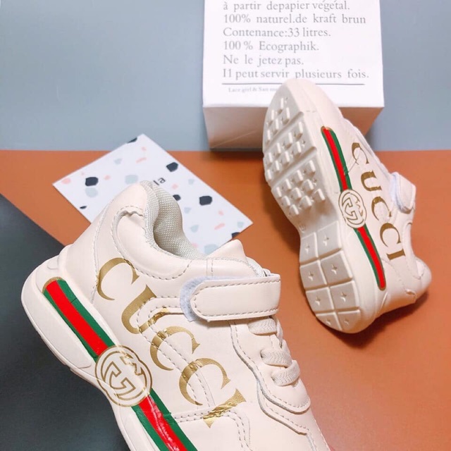 Giày QC ke