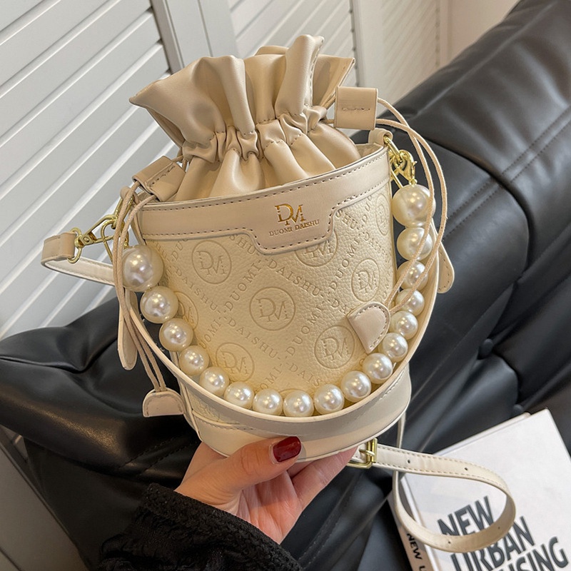 Túi đeo chéo IELGY đính ngọc trai cao cấp thời trang dành cho nữ