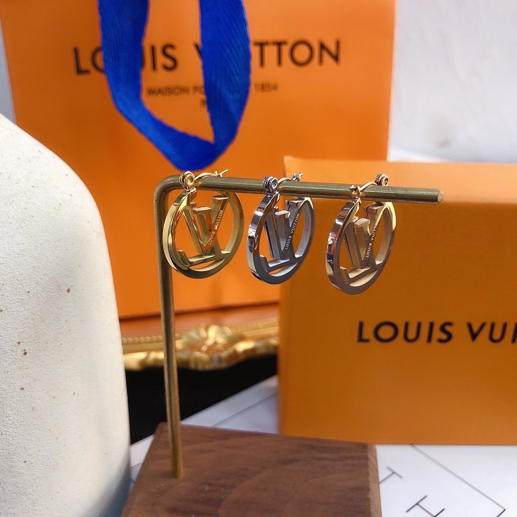 LOUIS VUITTON Khuyên Tai Tròn Bằng Thép Titan In Logo LV Thời Trang