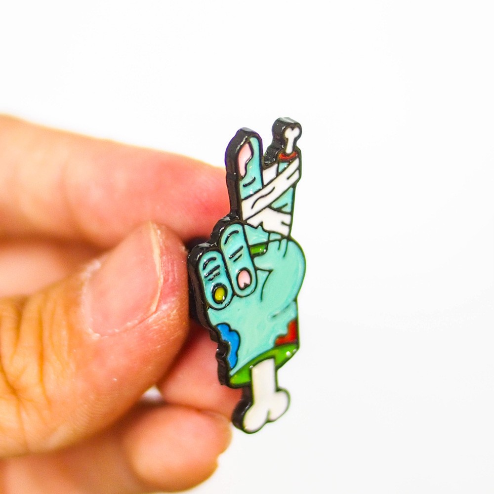 Pin sticker ghim cài áo Sticker Factory - Chủ đề Bàn tay Zombie