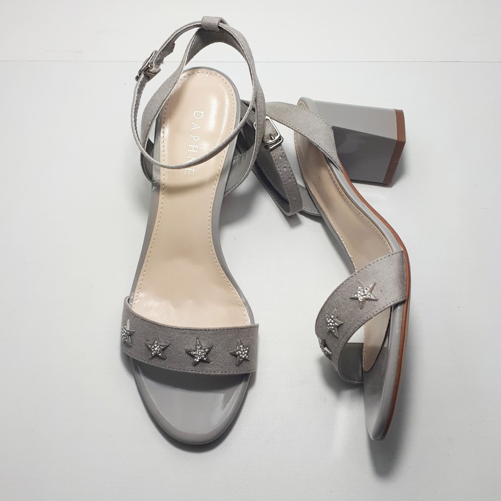 Sandal quai ngang Daphne, đính họa tiết ngôi sao, gót vuông 7cm (size 39-245)