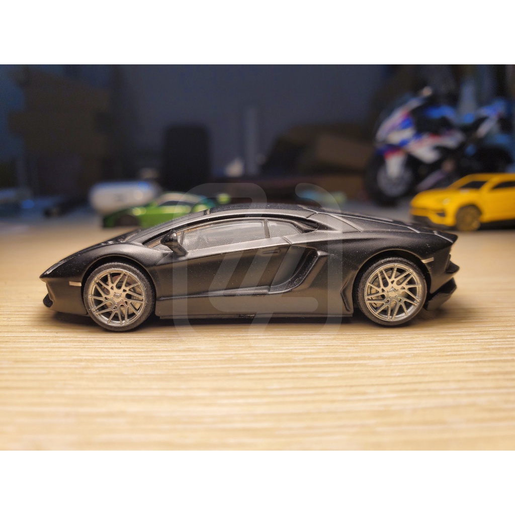 Vành và lốp xe dành cho mô hình 1:64 ( Mâm xe Sedan )