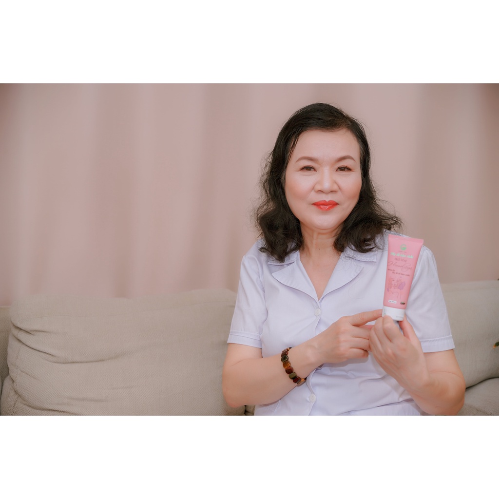 Combo 2SP Sữa rửa mặt tảo biển Love Nature + Tẩy tế bào da chết chiết suất muối hồng Himalaya | BigBuy360 - bigbuy360.vn