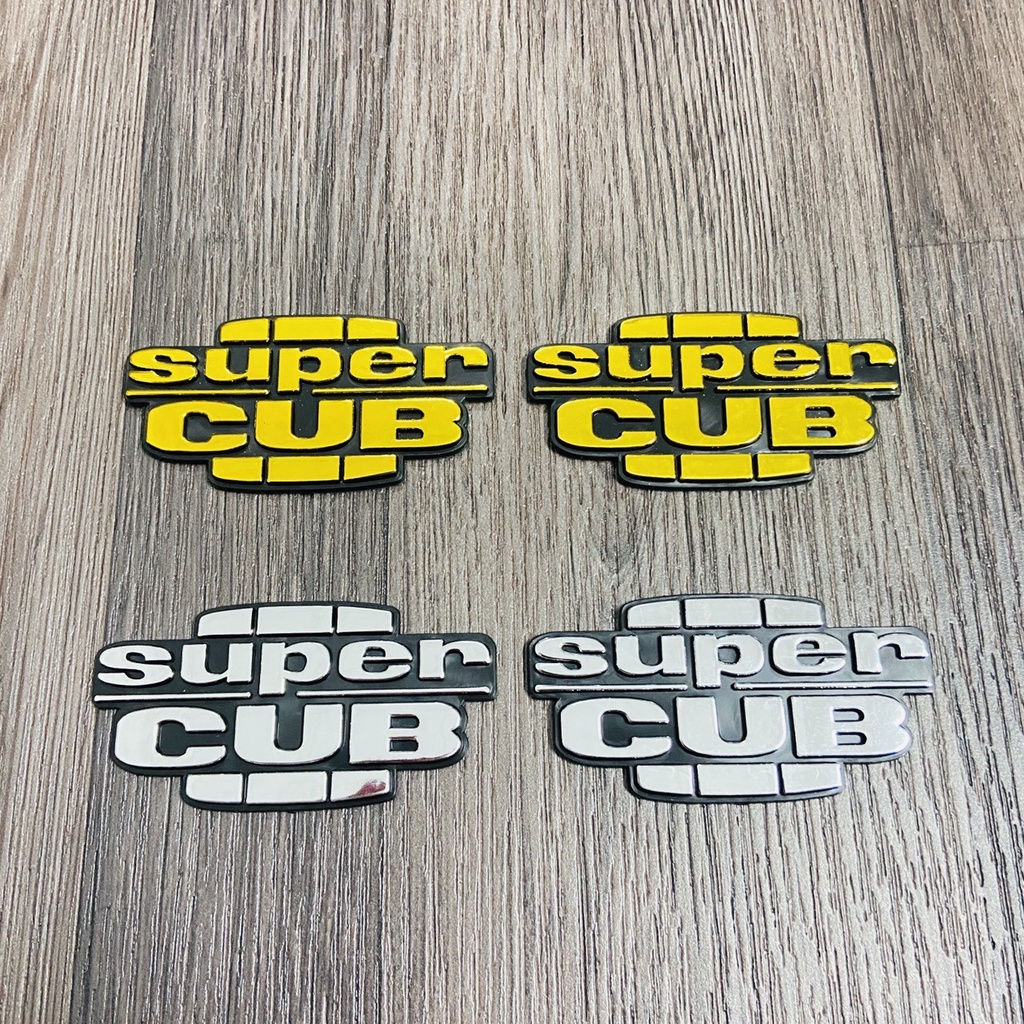 (1 CẶP) LOGO CUB BẦU DỤC TRANG TRÍ XE NHƯ ZIN