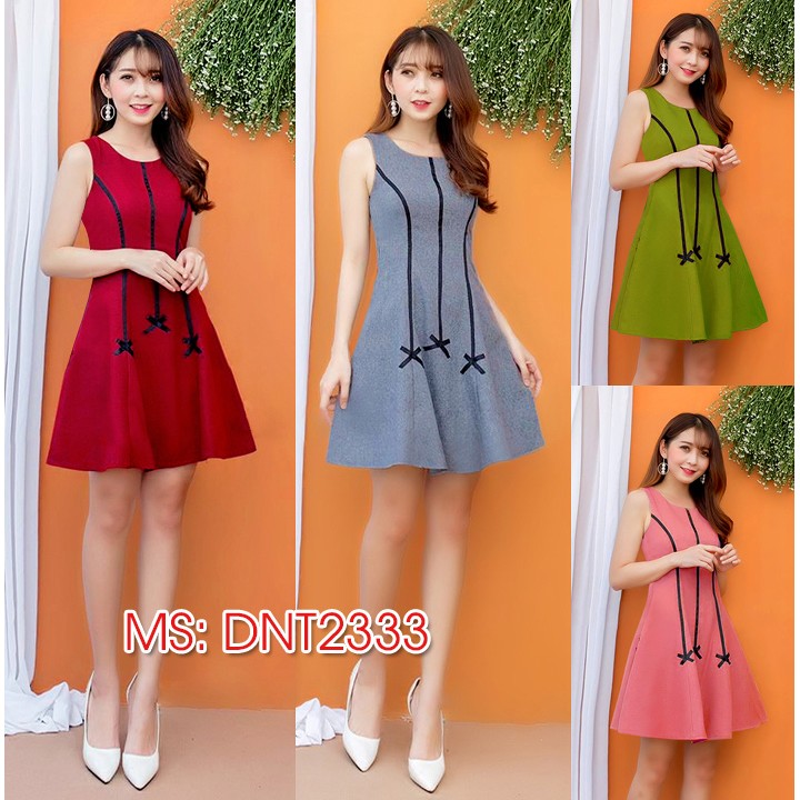 Đầm xòe sát nách phối 3 sọc đen xinh xắn