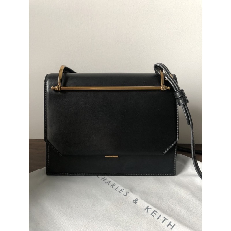 Túi CHARLES & KEITH