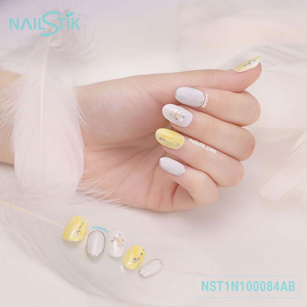 Móng úp thiết kế by NAILSTIK, màu xám vàng, form móng bầu, ngắn/dài, 084