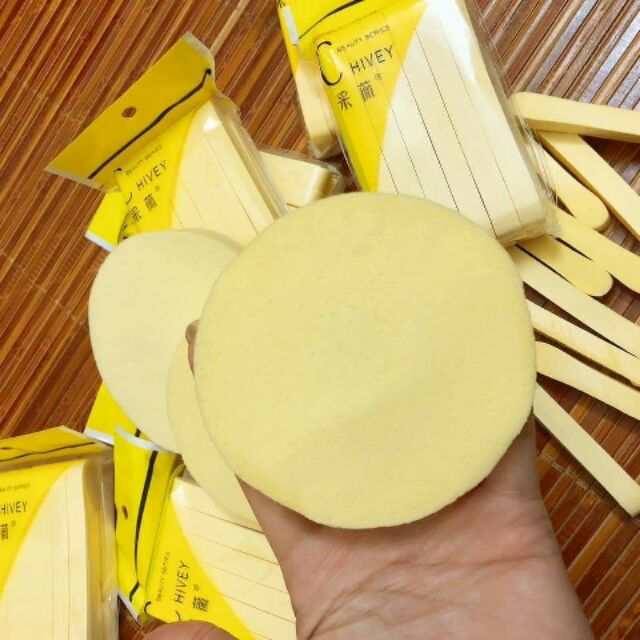 BÔNG MÚT RỬA MẶT CHIVEY  1 túi 12 miếng