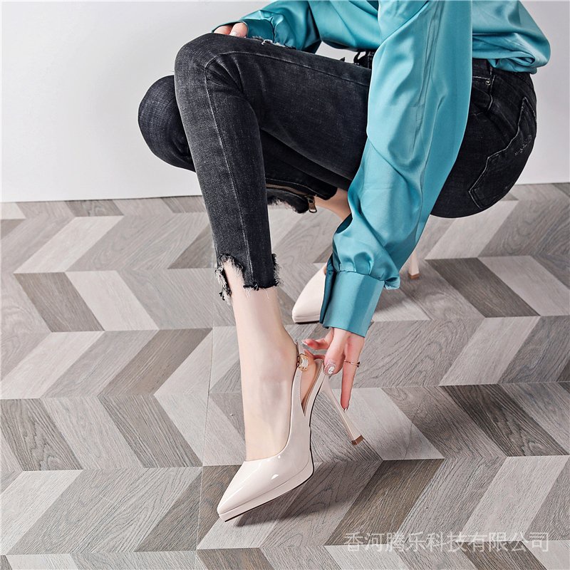 Giày cao gót mảnh mũi nhọn đế chống thấm nước mùa xuân