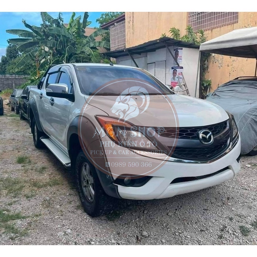 [Ốp đèn pha] [Mazda BT-50] [màu đen / màu bạc]