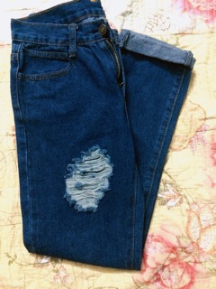 Quần baggy rách gối