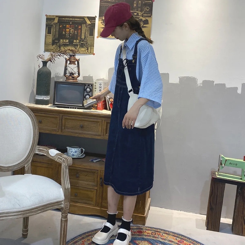 Chân váy yếm IELGY denim màu xanh dương đậm cổ điển cho nữ