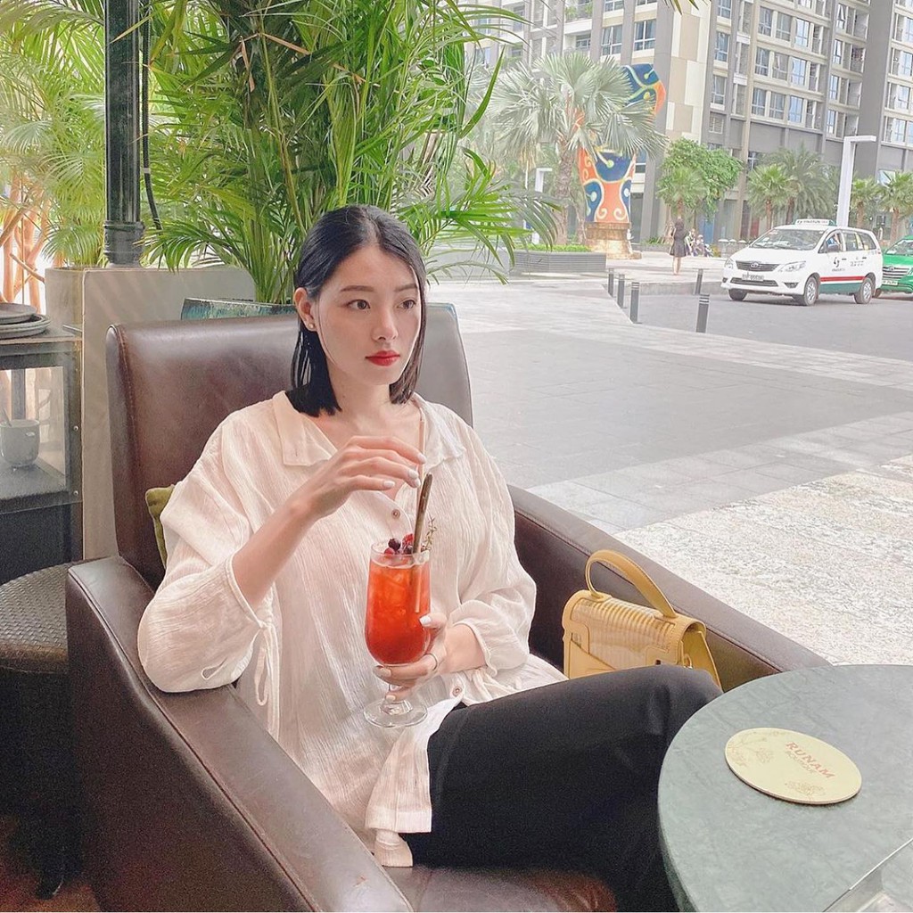 Lizzie shirt - Áo sơ mi khoác dáng dài freesize - Thiết kế bởi IAMCOCO.OFFICIAL