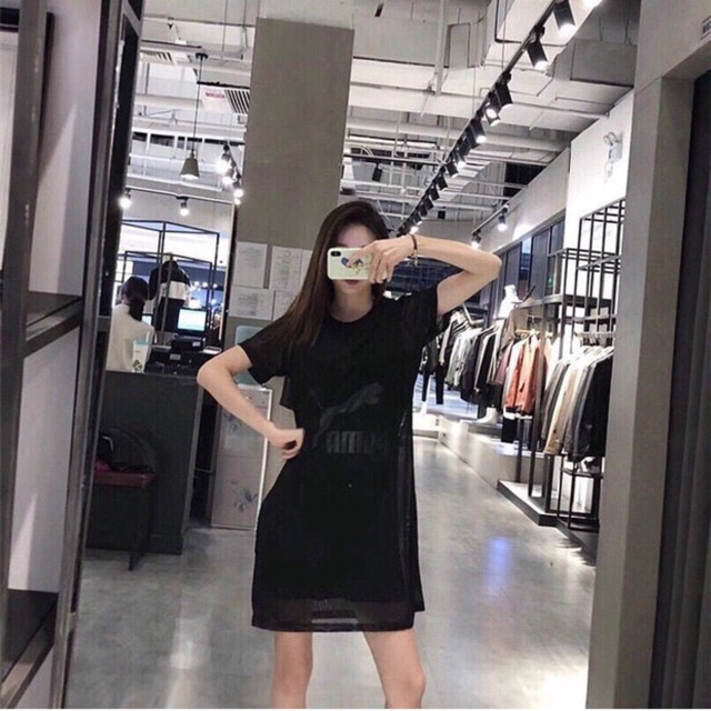 Đầm puma đen và trắng note màu