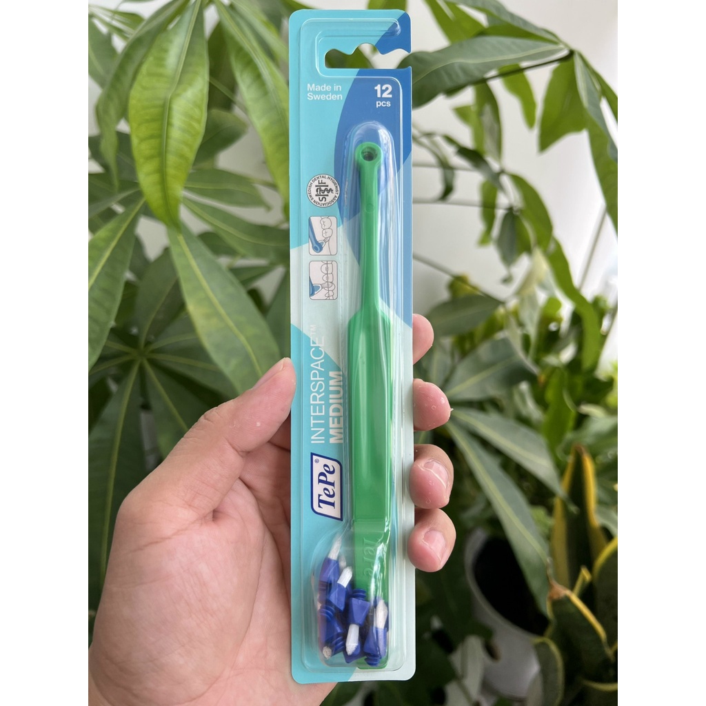 Bàn chải kẽ răng làm sạch tối ưu mọi khu vực răng khó tiếp cận -Tepe Interspace Medium / Thụy Điển