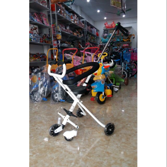 Xe đẩy gấp gọn