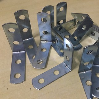 20 cái 3.5 x 3.5cm  KE GÓC VUÔNG  4 Lỗ