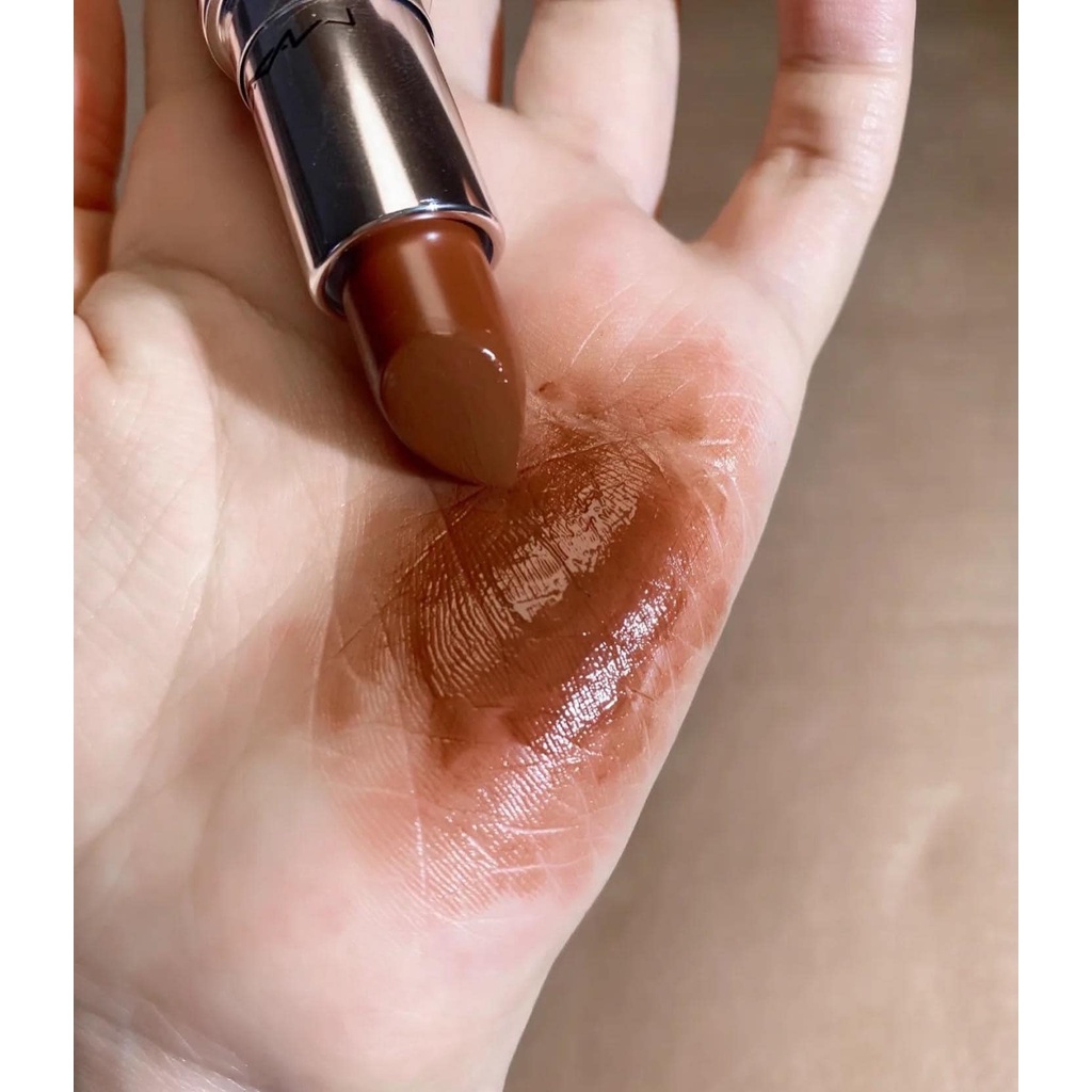 Son môi MAC Lustreglass Lipstick - Can't Dull My Shine 554 - Local Celebs 551 -562 Chili Popper