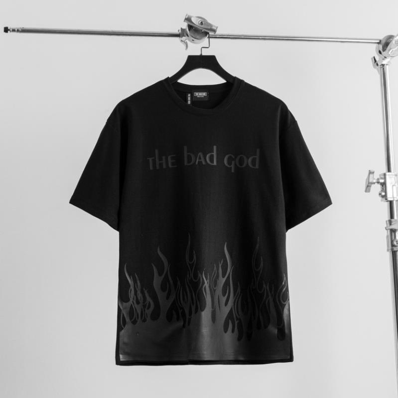 Áo thun tay lỡ The Bad God Black Fire tee !