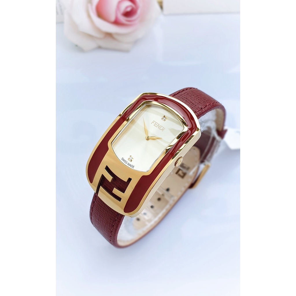 Đồng hồ nữ chính hãng Fendi Chame leon dây da đỏ cực hot- Máy quartz pin Thụy Sĩ - Kính sapphire