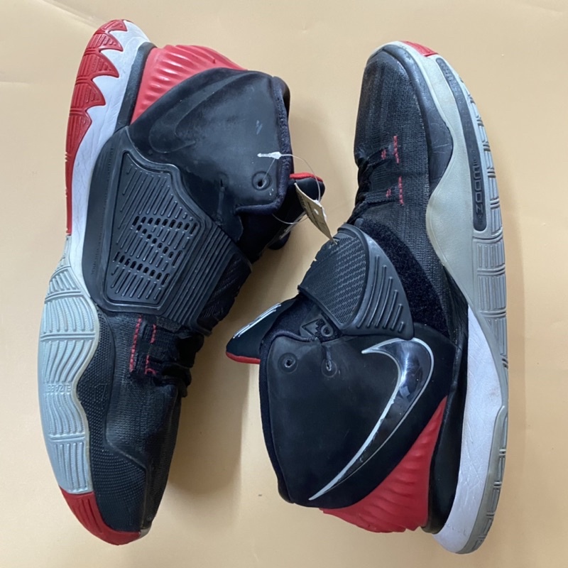 Giày chính hãng đã qua sử dụng