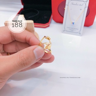 Nhẫn titan ko đen bướm phun cát