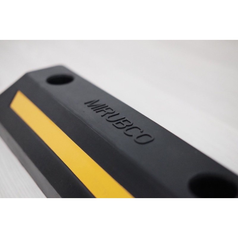 Cao Su Chặn Bánh Xe 550 x 100 x 150