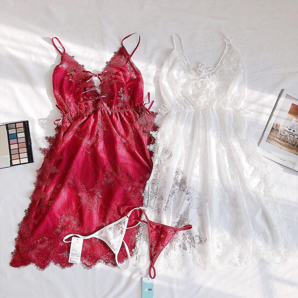 Đầm ngủ ren sexy xuyên thấu hai dây chéo lưng xẻ tà cao cấp gợi cảm