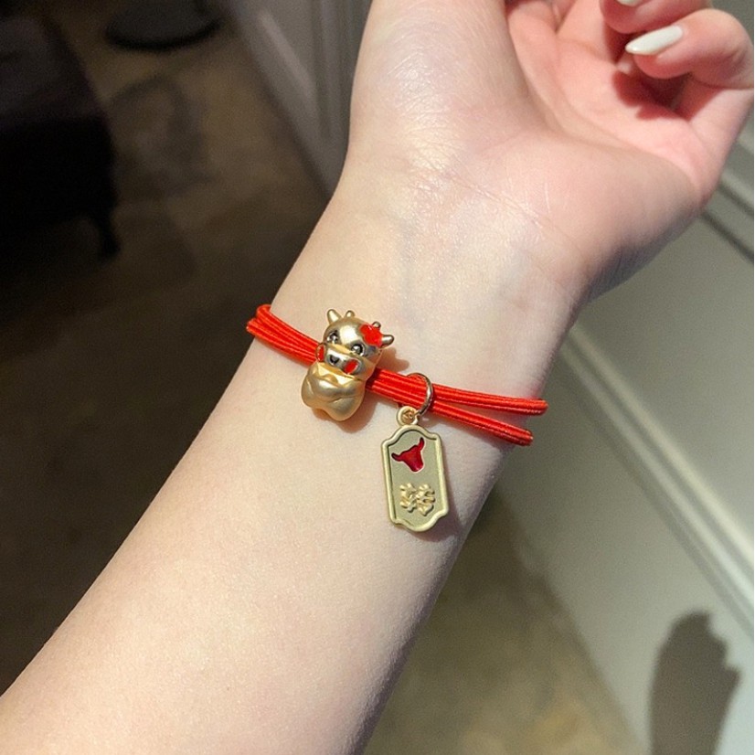 [Mã FAMAYFA giảm 10K đơn 50K] Vòng tay charm đẹp, cột tóc may mắn năm mới hình mèo thần tài và trâu vàng cao cấp | BigBuy360 - bigbuy360.vn