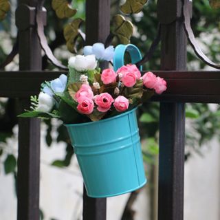 Chậu Hoa Sắt Treo Ban Công