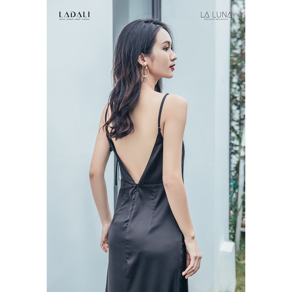 Váy ngủ xẻ tà lụa satin gợi cảm - VN16
