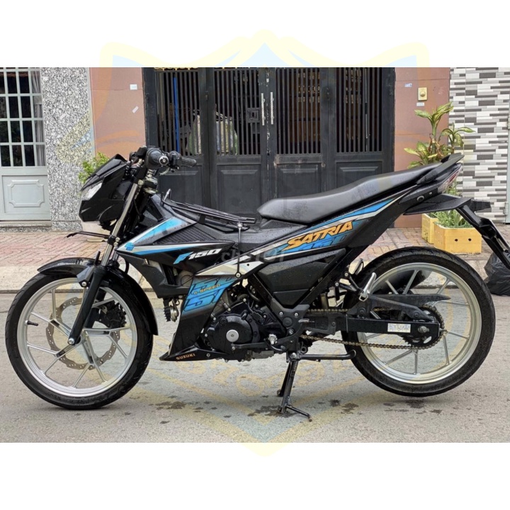 ( Quí khách vui lòng mang ra tiệm cho thợ dán ) Tem Satria fi xanh đen