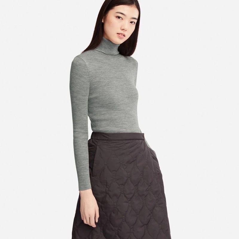 Áo len cổ lọ Uni