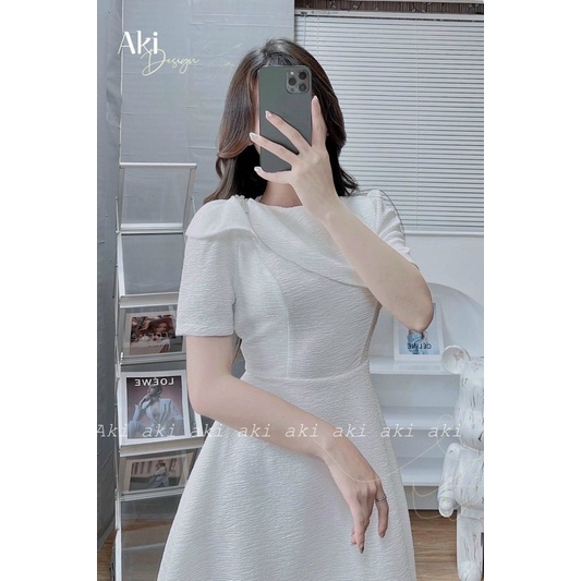 Đầm thời trang nữ mặc đi tiệc chất xốp kim cương y mẫu có đính hoa cài vai tay ngắn váy sang chảnh
