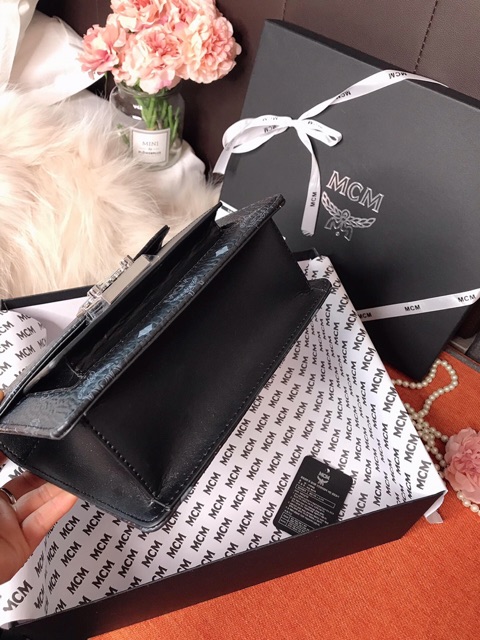 [ Có săn] TÚI MCM da bò, full box + bill check code size 21 | BigBuy360 - bigbuy360.vn