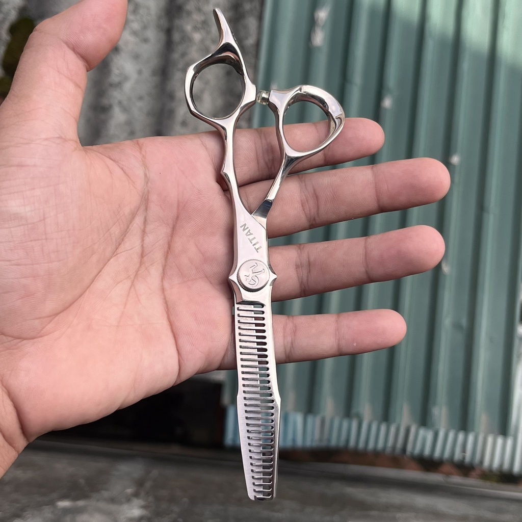 Kéo cắt tóc Titan thép 440C sắc bén bền bỉ - TJ630