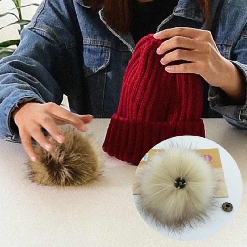 Quả bông / quả pom / quả lông gắn mũ len.khách vui lòng ib chọn màu ạ.