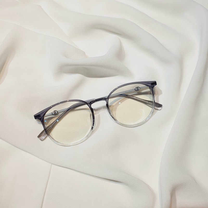 [Mã SKAMA07 giảm 8% đơn từ 250k] Gọng kính dẽo bầu màu omber