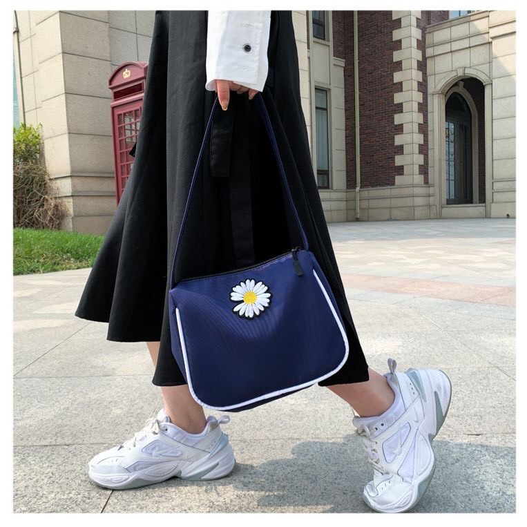 RX122 - Túi mini hoa cúc thêu, túi vải xinh hàng sẵn giá hạt dẻ