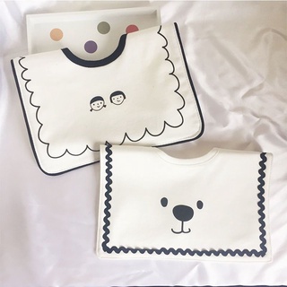 yếm vuông hoạ tiết dễ thương cho bé