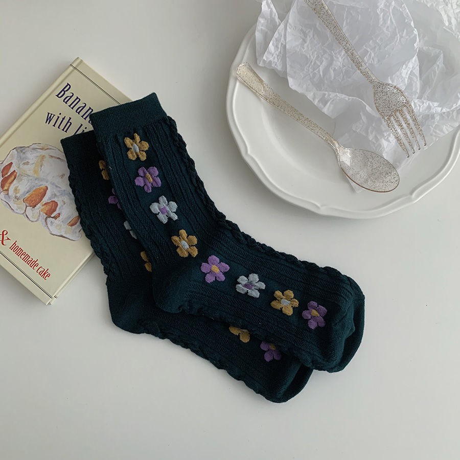 Vớ / tất cổ cao họa tiết in nổi - UniLabel