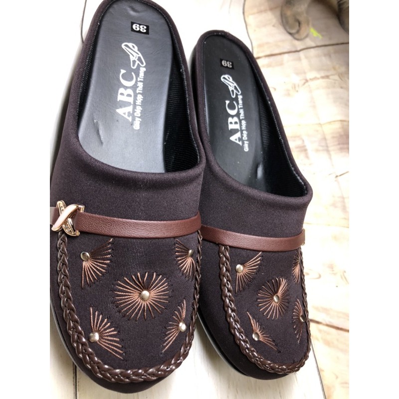 [Hình thật] [Siêu rẻ] [Freeship] Dép sục bà trung niên, siêu nhẹ. | BigBuy360 - bigbuy360.vn