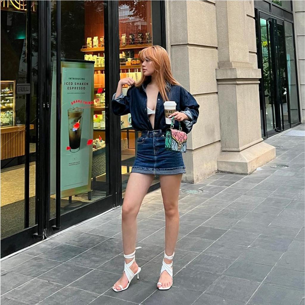 Chân váy jean CHICMONKI màu denim đậm - CMJ1543