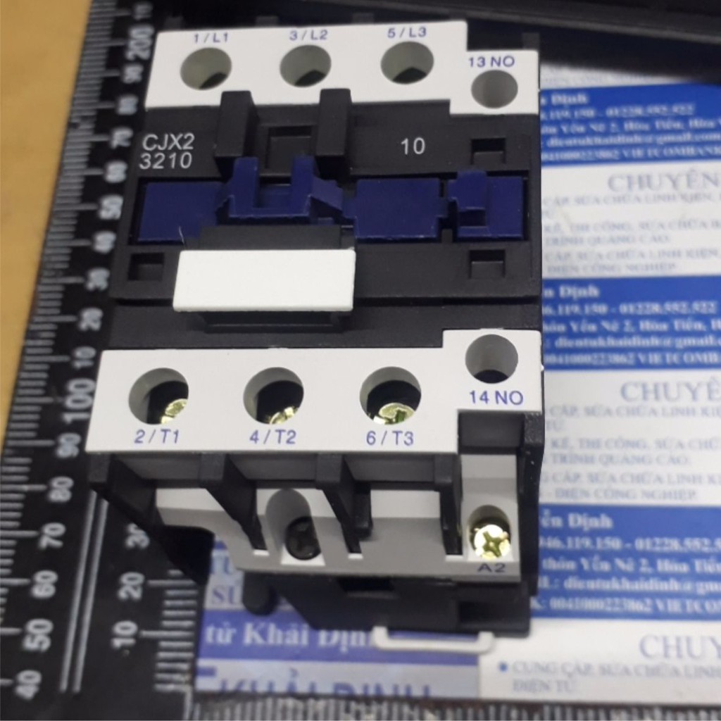 CONTACTOR KHỞI ĐỘNG TỪ CJX2 3210 220VAC/24VAC 32A kde4786