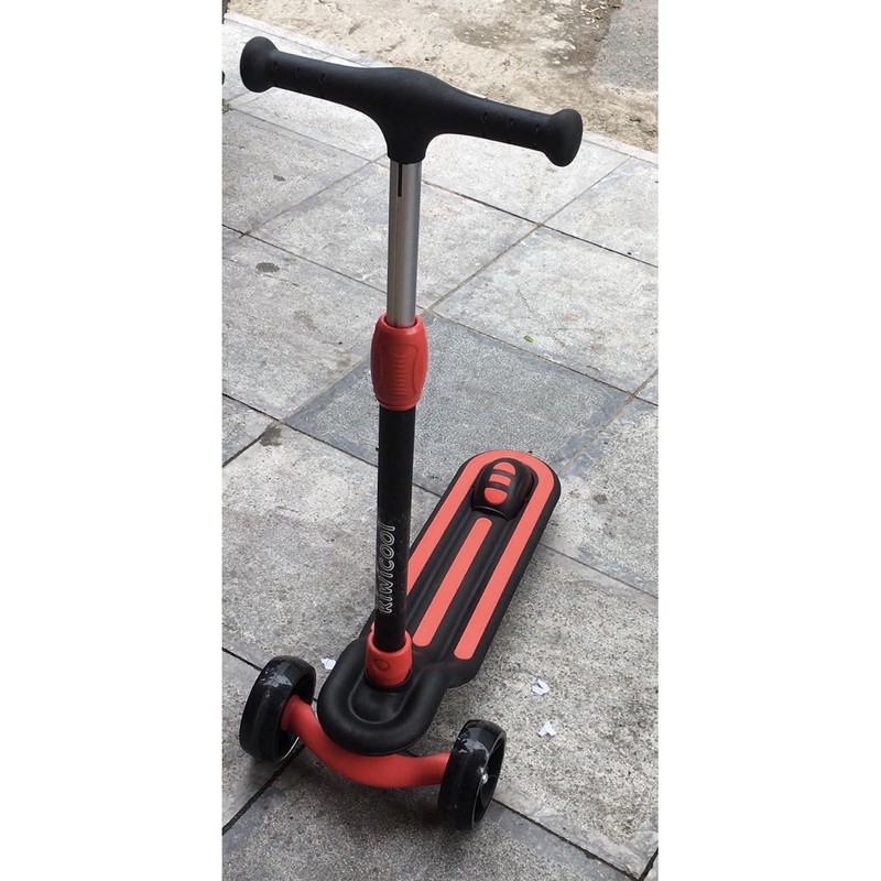 Xe trượt scooter 3 bánh kiwi cool tải trọng lên đến 90 kg bánh cao su phát sáng